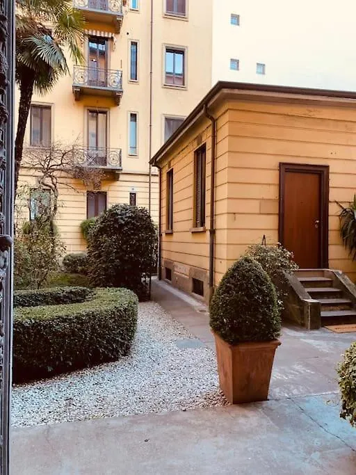 Apartamento Centrale Indipendente Bilivello Milán Italia